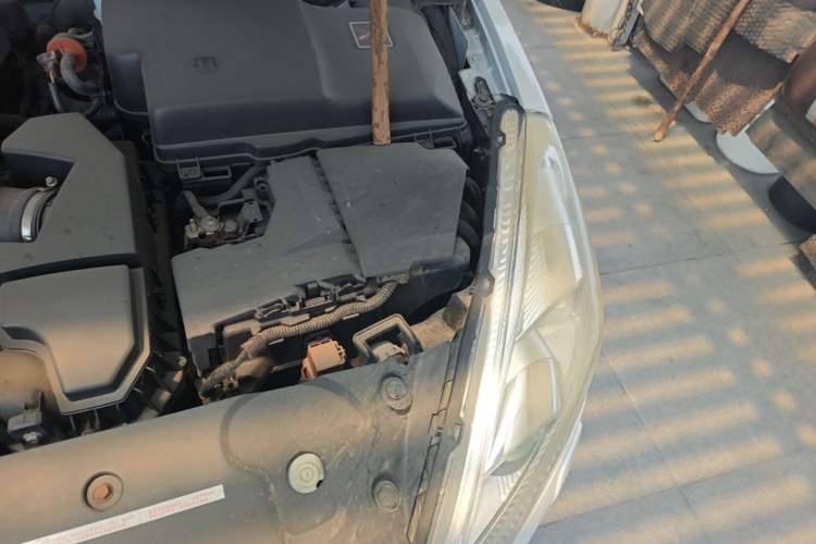 Used Peugeot 508 2011 2.3L Automatic Flagship Edition Engine Bay Left