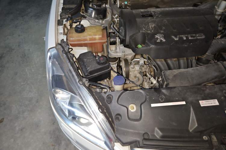 Used Peugeot 508 2011 2.3L Automatic Flagship Edition Engine Bay Right