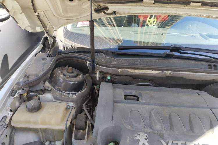 Used Peugeot 508 2011 2.3L Automatic Flagship Edition Engine Bay Right