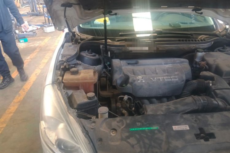 Used Peugeot 508 2011 2.3L Automatic Flagship Edition Engine Bay Right