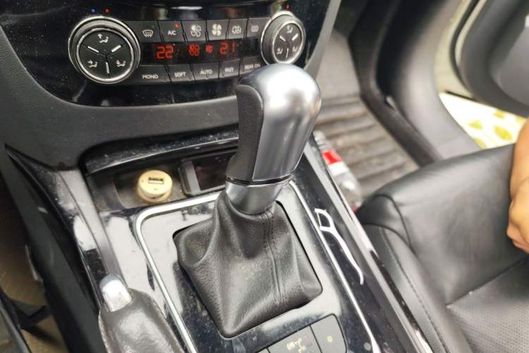 Used Peugeot 508 2011 2.3L Automatic Luxury Edition Gear Lever