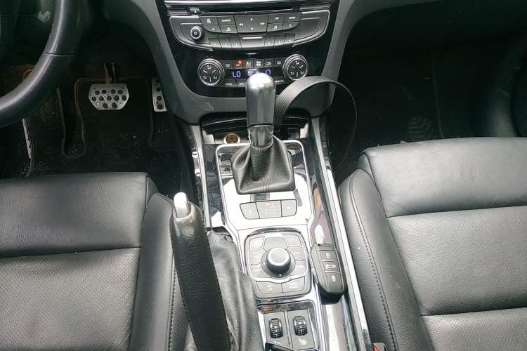 Used Peugeot 508 2011 2.3L Automatic Flagship Edition Gear Lever