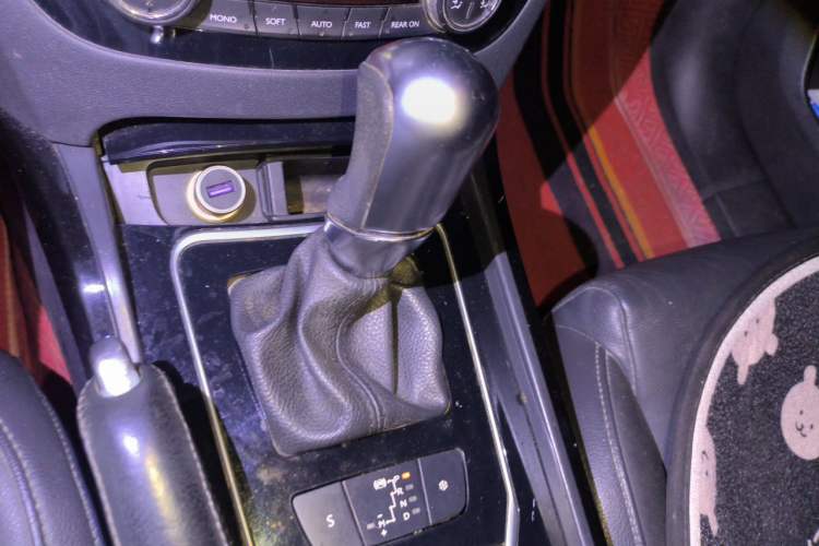 Used Peugeot 508 2011 2.3L Automatic Luxury Edition Gear Lever