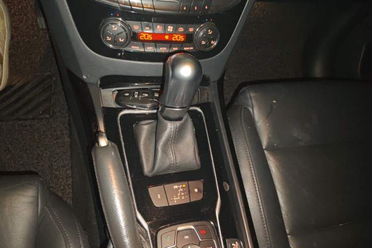 Used Peugeot 508 2011 2.3L Automatic Flagship Edition Gear Lever