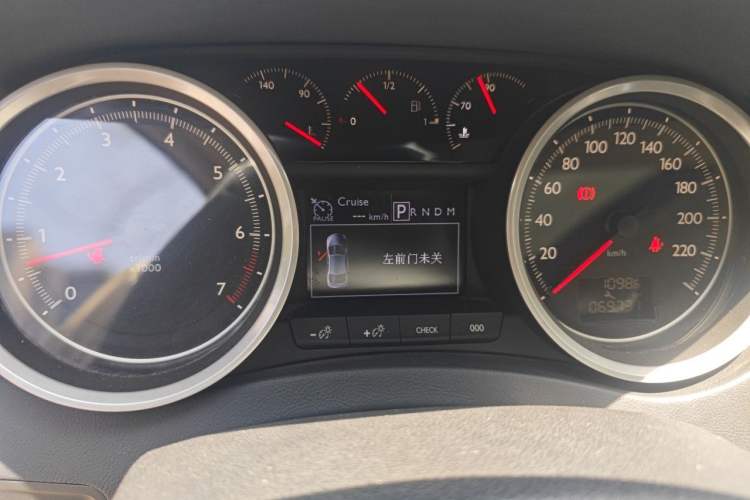 Used Peugeot 508 2011 2.3L Automatic Flagship Edition Instrument Cluster