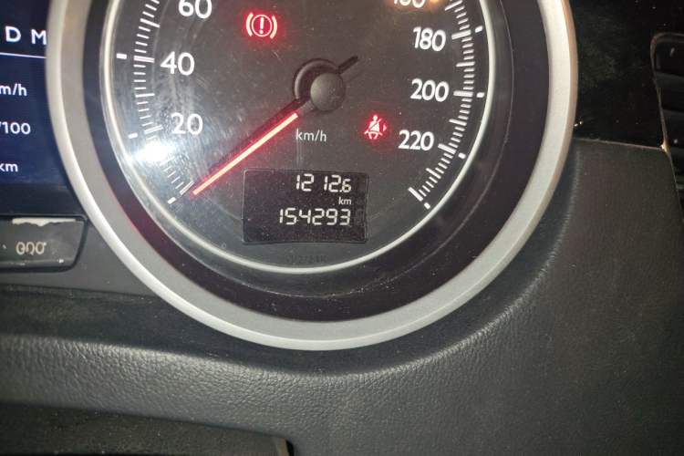 Used Peugeot 508 2011 2.3L Automatic Flagship Edition Odometer Close Up