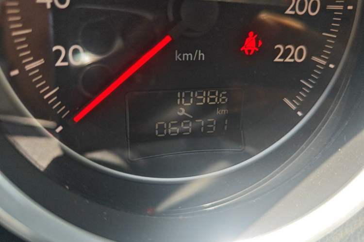 Used Peugeot 508 2011 2.3L Automatic Flagship Edition Odometer Close Up