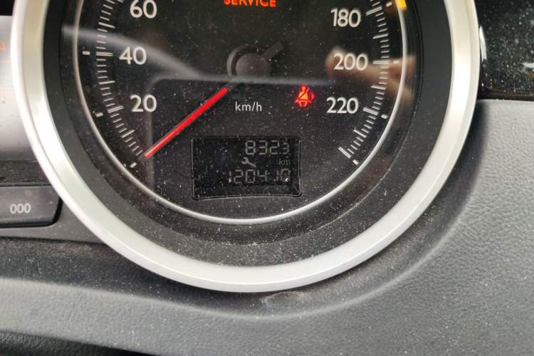 Used Peugeot 508 2011 2.3L Automatic Luxury Edition Odometer Close Up