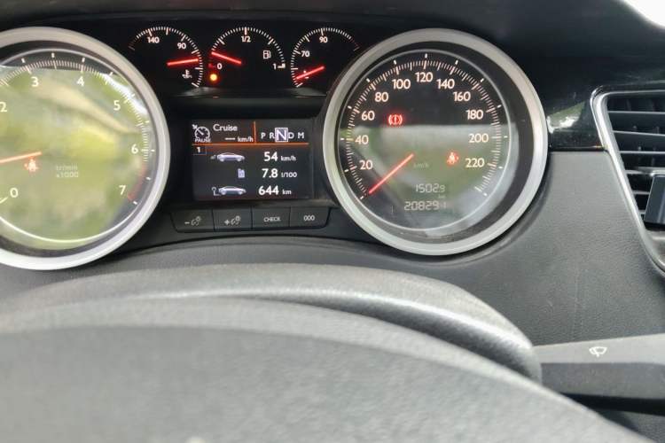 Used Peugeot 508 2011 2.3L Automatic Flagship Edition Odometer Close Up