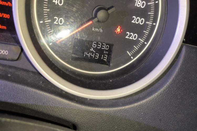 Used Peugeot 508 2011 2.3L Automatic Luxury Edition Odometer Close Up
