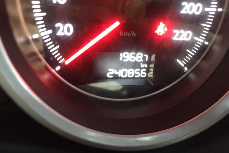 Used Peugeot 508 2011 2.3L Automatic Luxury Edition Odometer Close Up