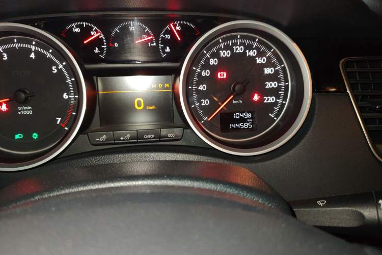 Used Peugeot 508 2011 2.3L Automatic Luxury Edition Odometer Close Up