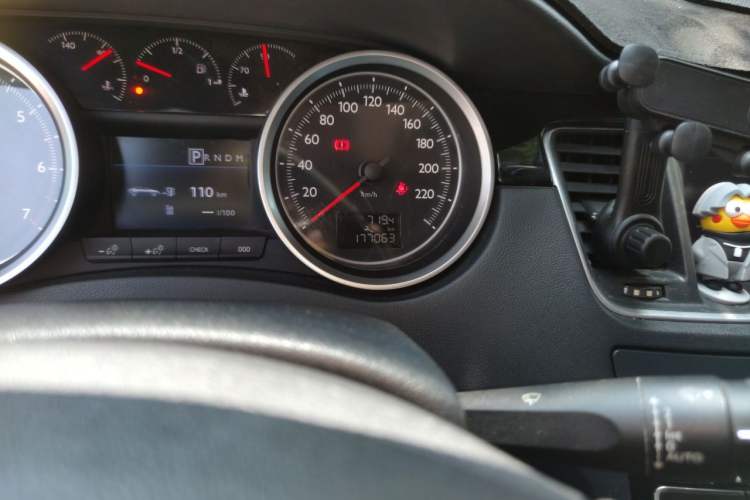 Used Peugeot 508 2011 2.3L Automatic Flagship Edition Odometer Close Up