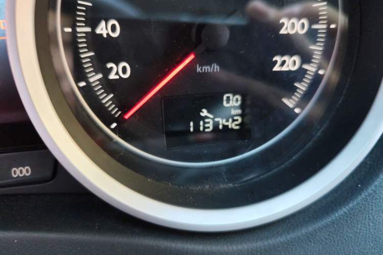 Used Peugeot 508 2011 2.3L Automatic Luxury Edition Odometer Close Up