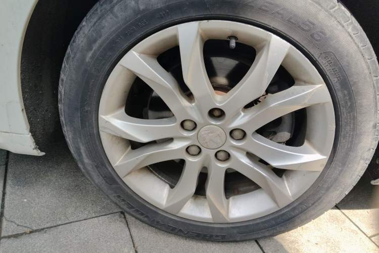 Used Peugeot 508 2011 2.3L Automatic Flagship Edition Right Front Wheel Hub