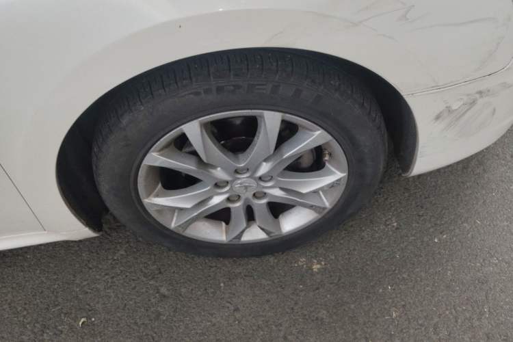 Used Peugeot 508 2011 2.3L Automatic Flagship Edition Right Front Wheel Hub