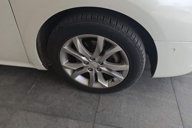 Used Peugeot 508 2011 2.3L Automatic Flagship Edition Right Front Wheel Hub
