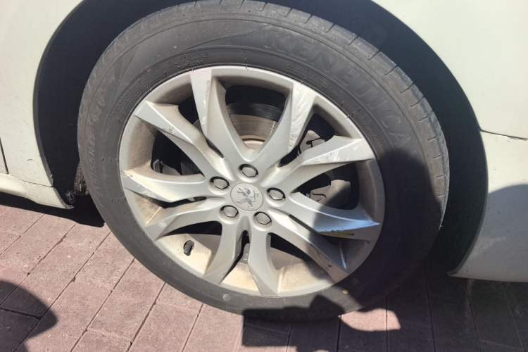 Used Peugeot 508 2011 2.3L Automatic Flagship Edition Right Front Wheel Hub