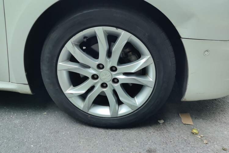 Used Peugeot 508 2011 2.3L Automatic Flagship Edition Right Front Wheel Hub