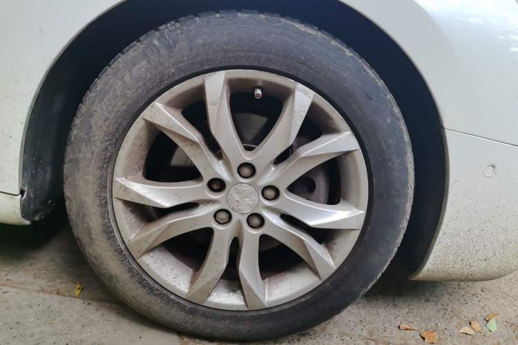 Used Peugeot 508 2011 2.3L Automatic Flagship Edition Right Front Wheel Hub