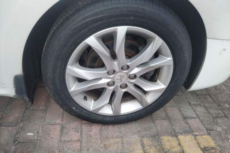 Used Peugeot 508 2011 2.3L Automatic Flagship Edition Right Front Wheel Hub