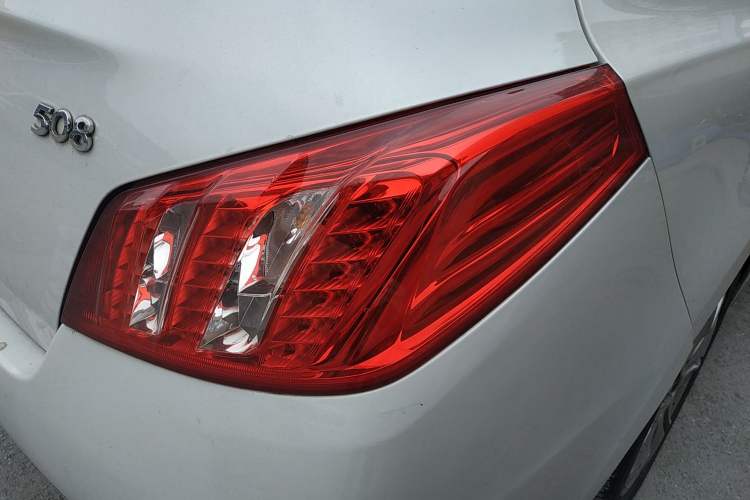 Used Peugeot 508 2011 2.3L Automatic Flagship Edition Right Rear Taillight