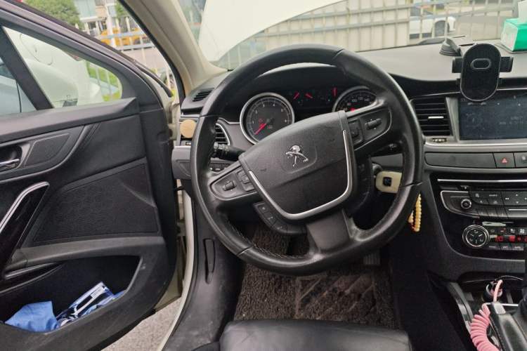 Used Peugeot 508 2011 2.3L Automatic Luxury Edition Steering Wheel