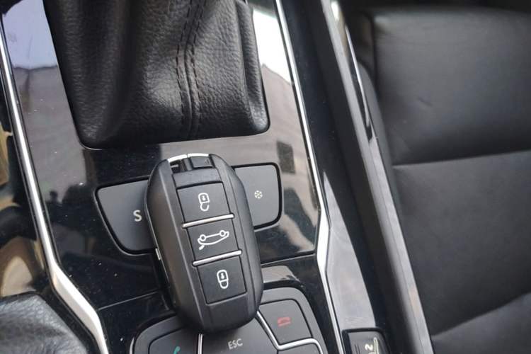 Used Peugeot 508 2011 2.3L Automatic Flagship Edition Vehicle Key