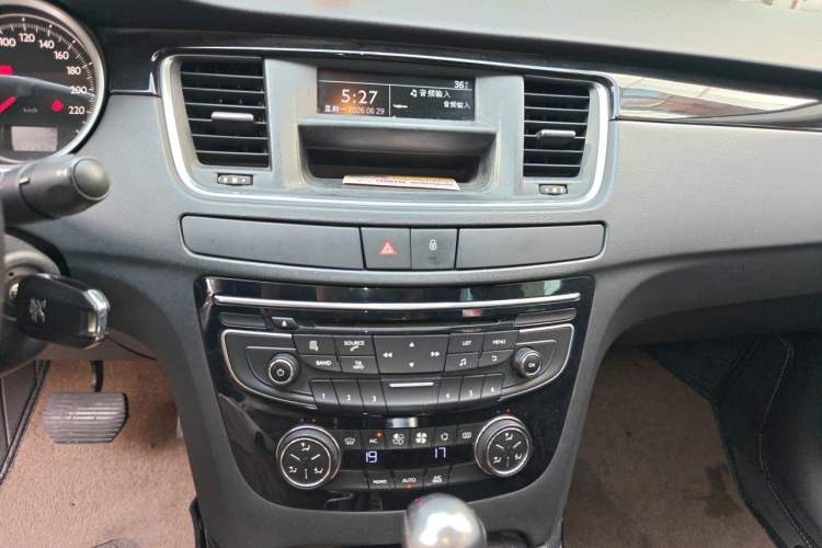 Used Peugeot 508 2012 2.0L Automatic Sunroof Classic Edition Audio And AC Panel