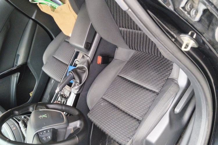 Used Peugeot 508 2012 2.0L Automatic Sunroof Classic Edition Left Front Seat