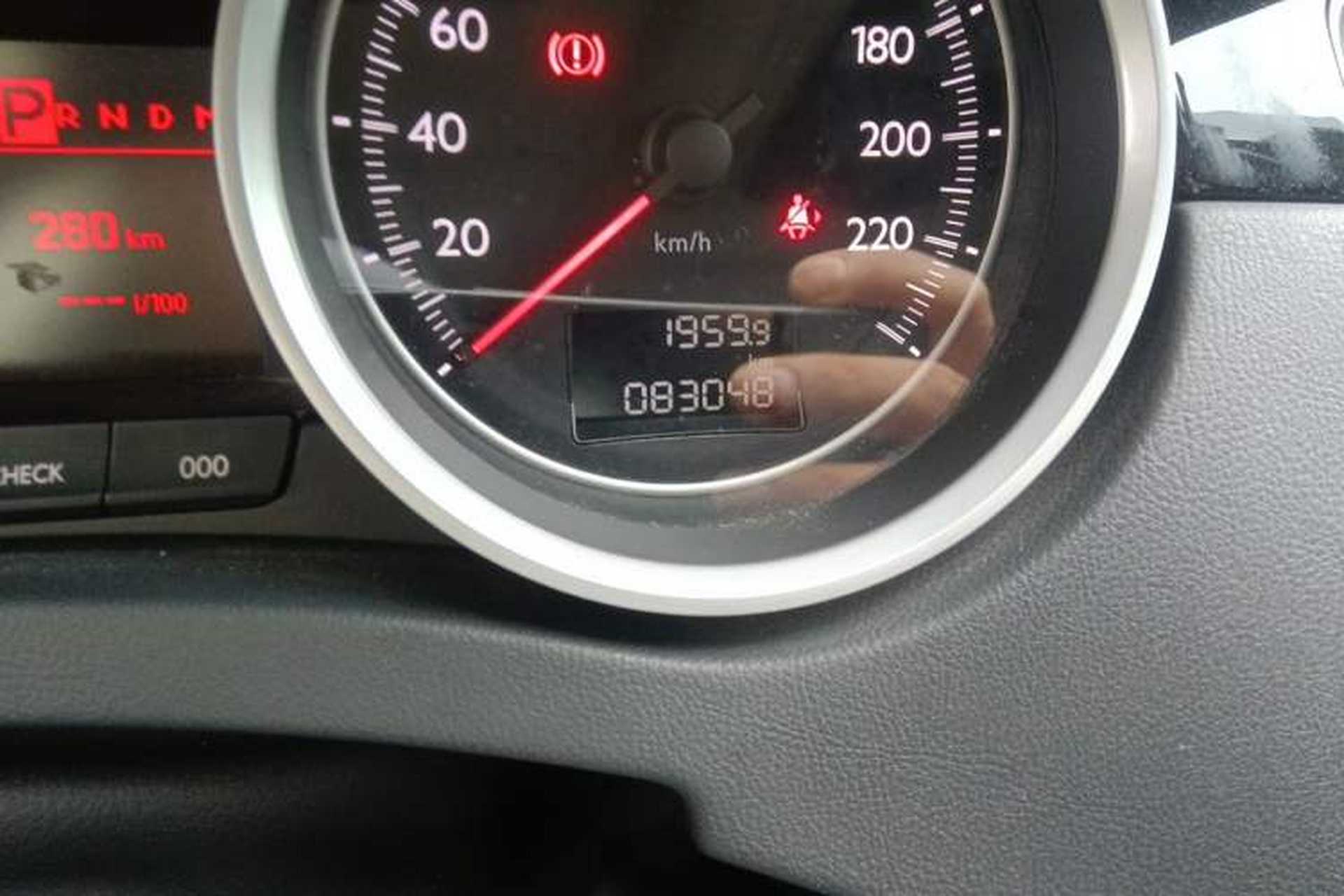 Used Peugeot 508 2012 2.0L Automatic Sunroof Classic Edition Odometer Close Up