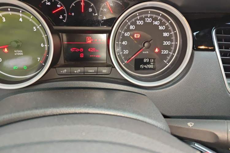 Used Peugeot 508 2012 2.0L Automatic Smart Enjoyment Version Odometer Close Up