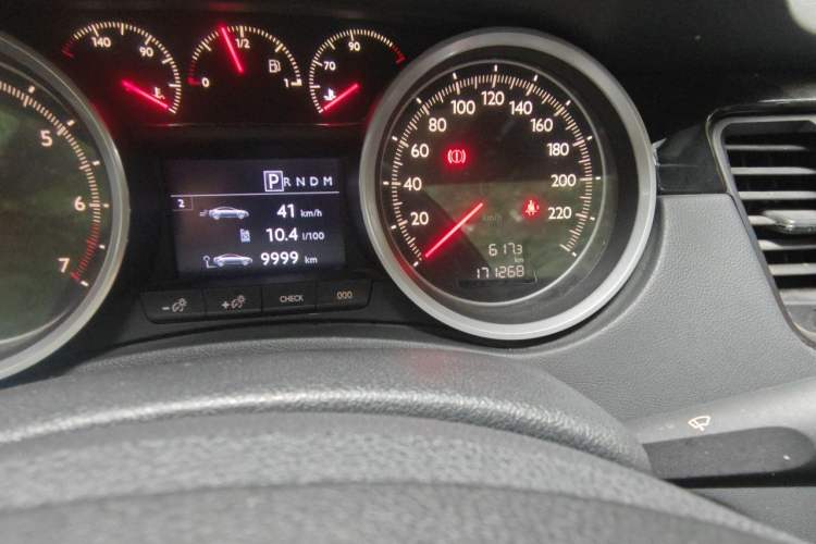 Used Peugeot 508 2012 2.3L Automatic Smart Edition Odometer Close Up