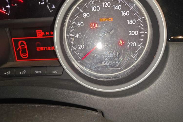 Used Peugeot 508 2012 2.0L Automatic Smart Enjoyment Version Odometer Close Up