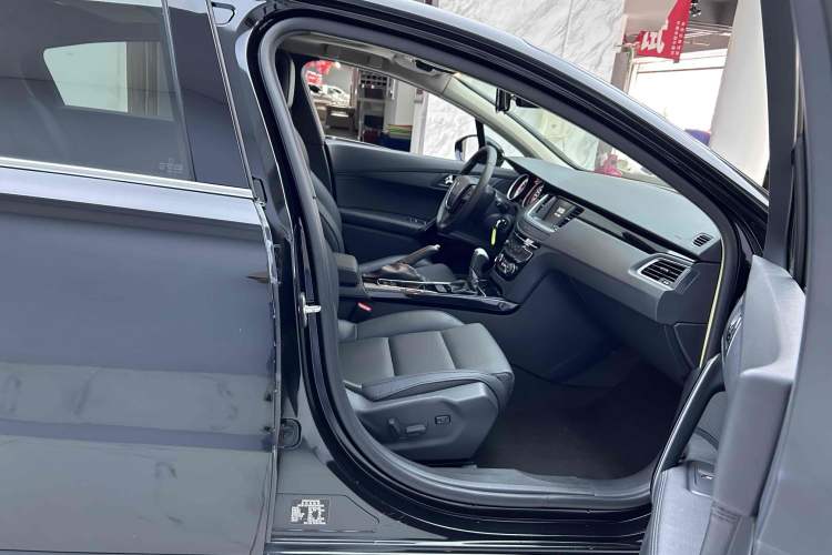 Used Peugeot 508 2012 2.0L Automatic Smart Enjoyment Version Right Front Seat