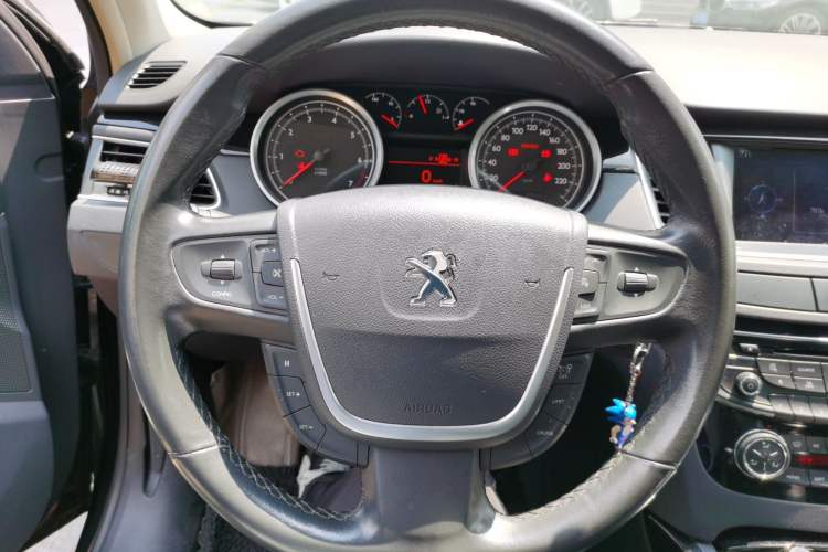 Used Peugeot 508 2012 2.0L Automatic Luxury Edition Steering Wheel