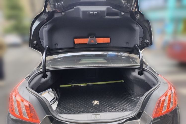 Used Peugeot 508 2012 2.0L Automatic Sunroof Classic Edition Trunk