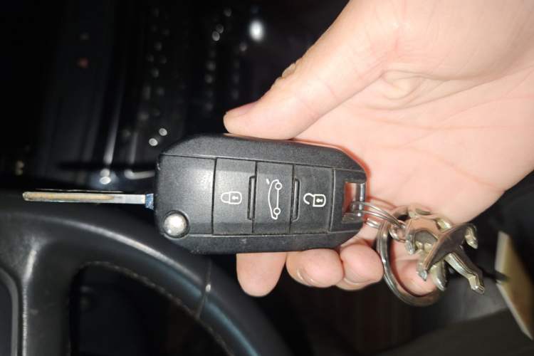 Used Peugeot 508 2012 2.3L Automatic Smart Edition Vehicle Key