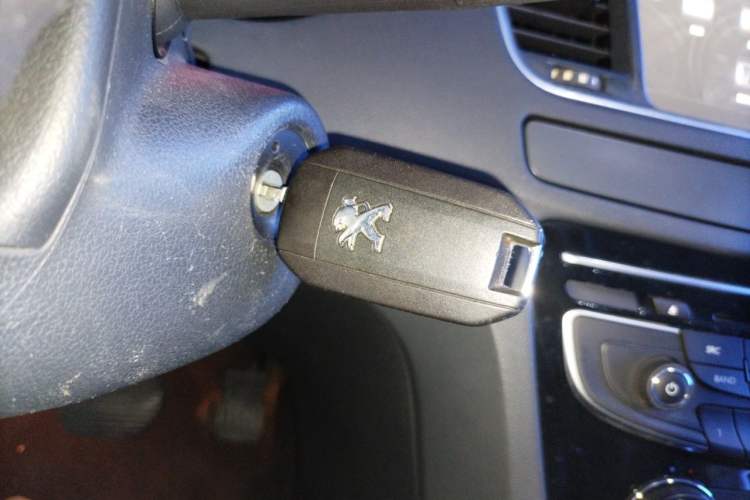 Used Peugeot 508 2012 2.0L Automatic Smart Enjoyment Version Vehicle Key