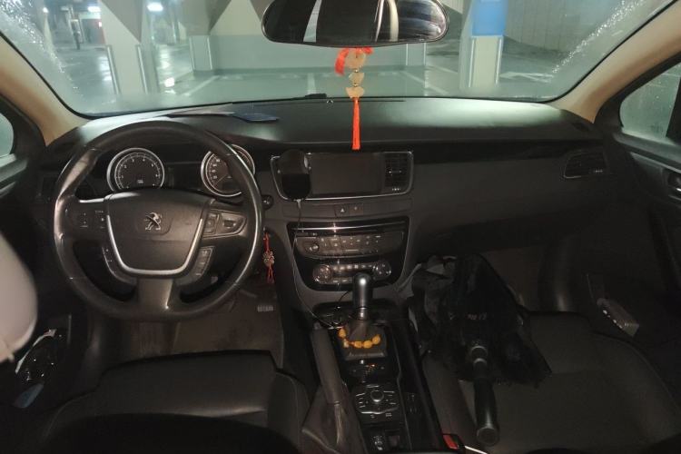 Used Peugeot 508 2012 2.0L Automatic Smart Enjoyment Version Center Console