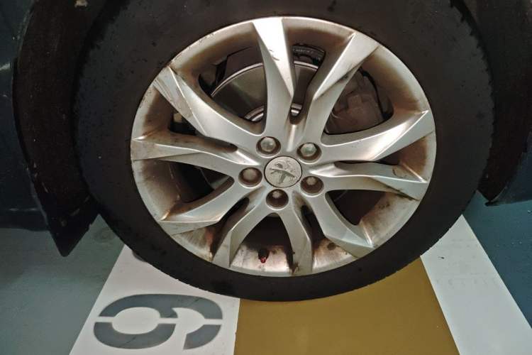 Used Peugeot 508 2012 2.0L Automatic Smart Enjoyment Version Right Front Wheel Hub