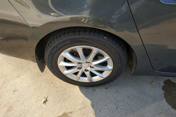 Used Peugeot 508 2012 2.0L Automatic Classic Edition Right Rear Wheel Hub