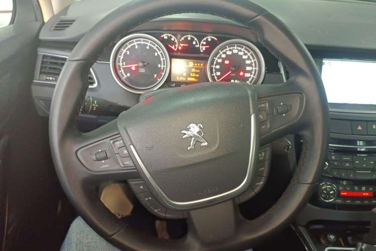 Used Peugeot 508 2012 2.0L Automatic Luxury Edition Steering Wheel