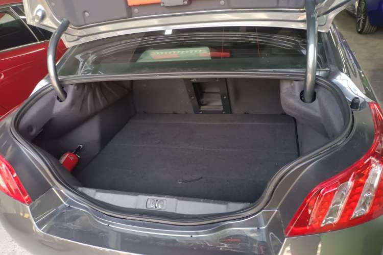 Used Peugeot 508 2012 2.0L Automatic Luxury Edition Trunk