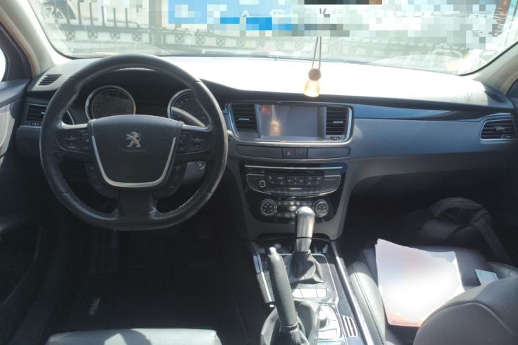 Used Peugeot 508 2012 2.3L Automatic Smart Edition Center Console