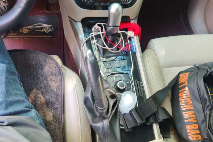 Used Peugeot 508 2012 2.0L Automatic Luxury Edition Gear Lever