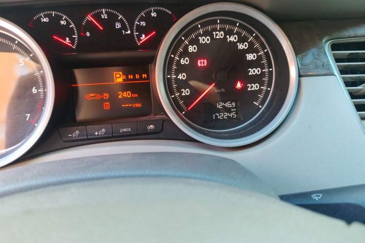 Used Peugeot 508 2012 2.0L Automatic Luxury Edition Odometer Close Up