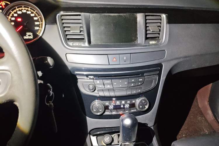 Used Peugeot 508 2012 2.0L Automatic Smart Enjoyment Version Audio And AC Panel