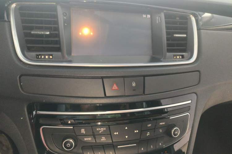 Used Peugeot 508 2012 2.0L Automatic Sunroof Classic Edition Audio And AC Panel