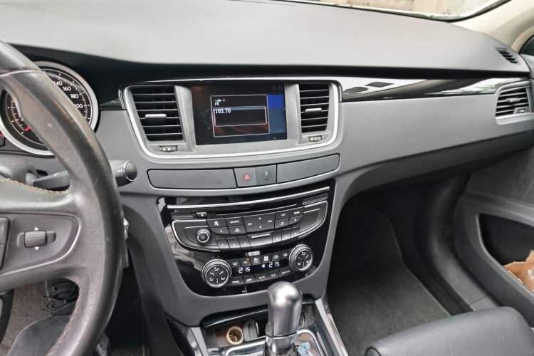 Used Peugeot 508 2012 2.0L Automatic Smart Enjoyment Version Audio And AC Panel